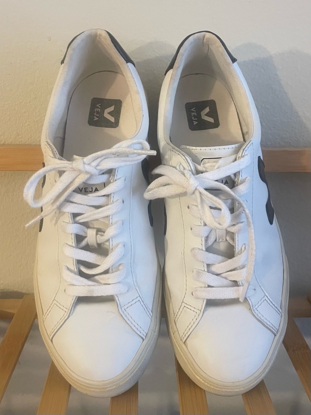 Veja Esplar Sneakers - Picture 3 of 8